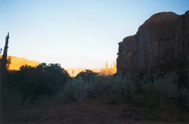 Morgensonne im Monument Valley
